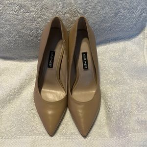 Nine West Nude Pumps